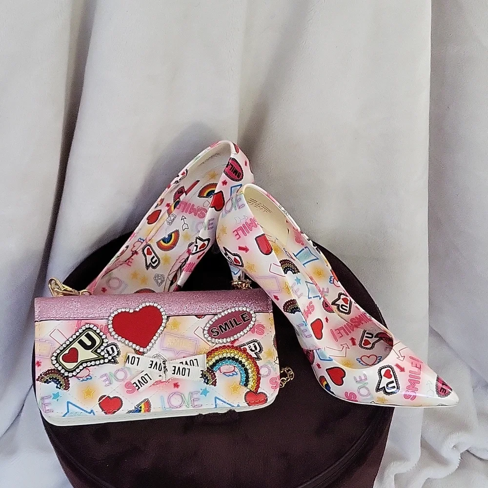 Shoes - Picture 5 of 5